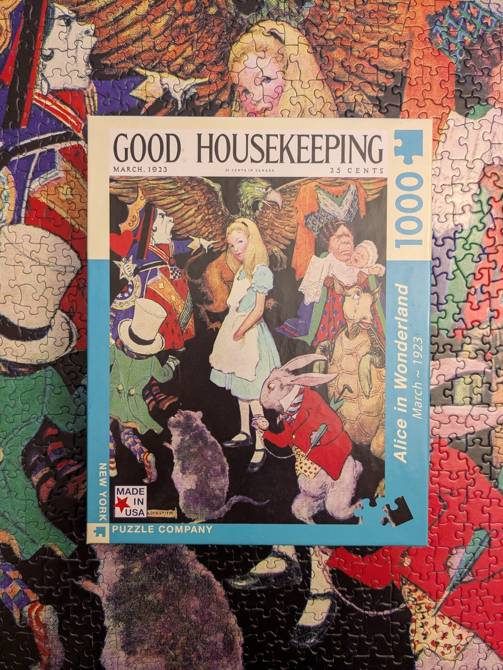 New York Puzzle Company 1000 Piece - Alice in Wonderland
